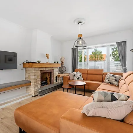 Ruime Woning Aan Zee Met Zonnige Tuin En Terras - 9p * Blankenberge