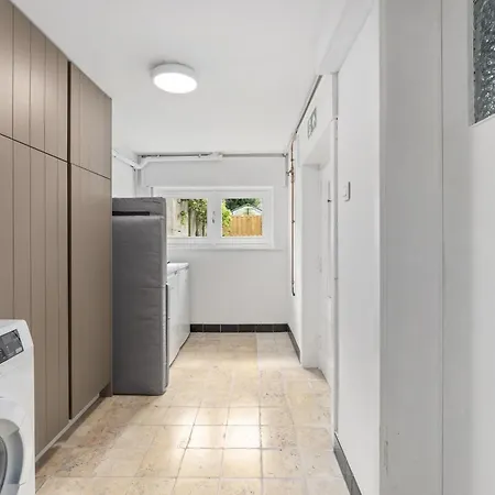 Ruime Woning Aan Zee Met Zonnige Tuin En Terras - 9p