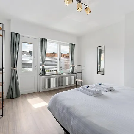 Ruime Woning Aan Zee Met Zonnige Tuin En Terras - 9p Prázdninový dům Blankenberge