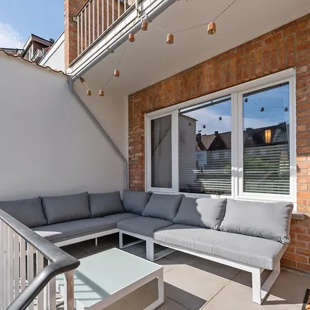Ruime Woning Aan Zee Met Zonnige Tuin En Terras - 9p Ferienhaus Blankenberge