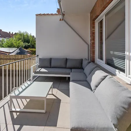 Ruime Woning Aan Zee Met Zonnige Tuin En Terras - 9p *