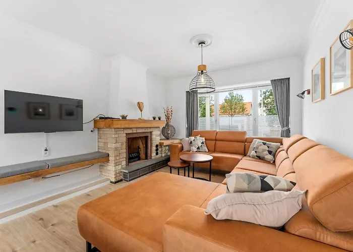 Ruime Woning Aan Zee Met Zonnige Tuin En Terras - 9p * Blankenberge