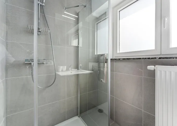 Ruime Woning Aan Zee Met Zonnige Tuin En Terras - 9p * Blankenberge