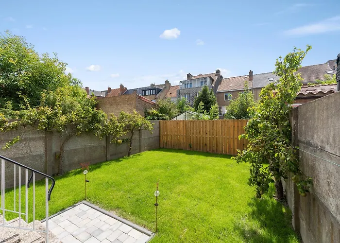 Ruime Woning Aan Zee Met Zonnige Tuin En Terras - 9p * Blankenberge