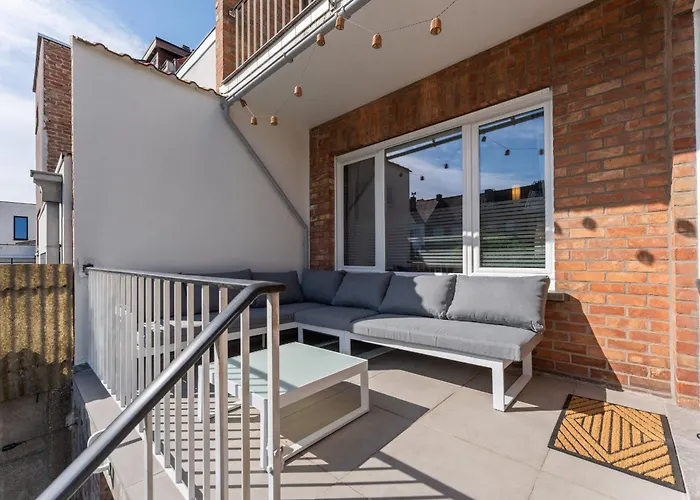 Ruime Woning Aan Zee Met Zonnige Tuin En Terras - 9p Сasa de vacaciones Blankenberge